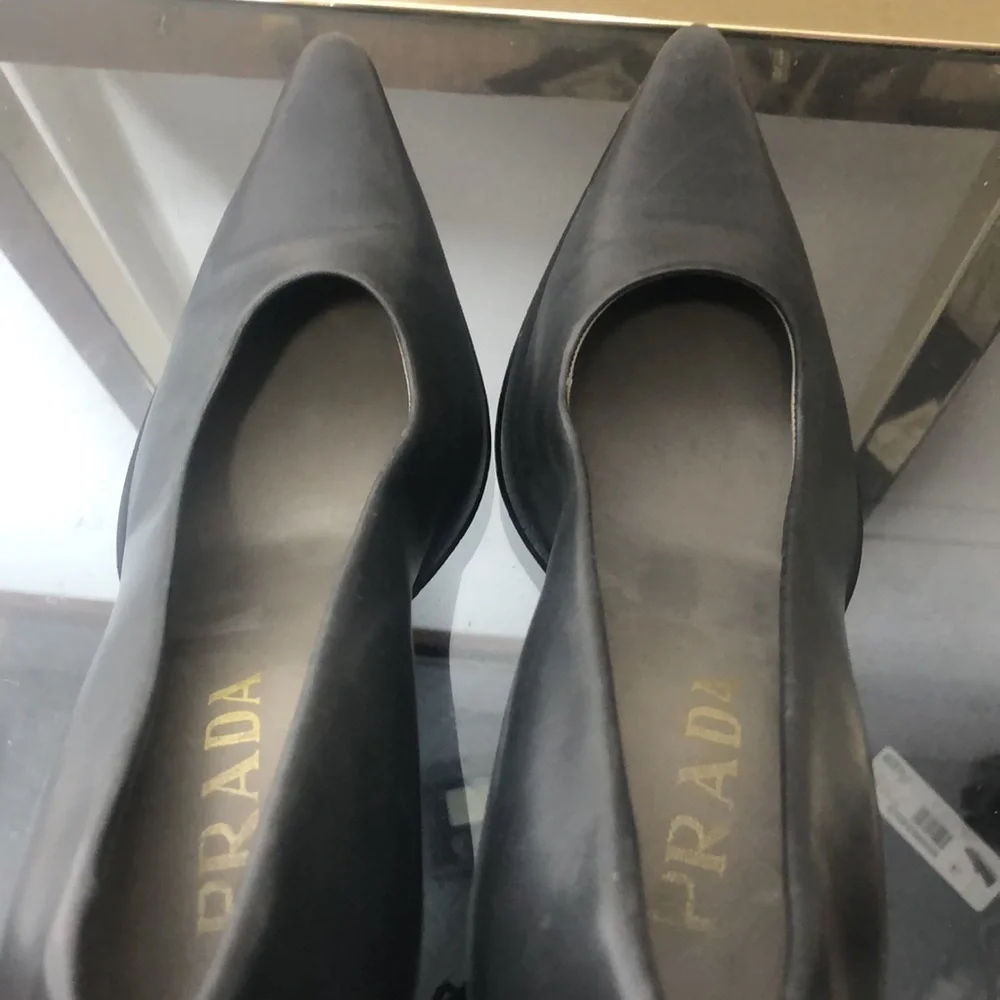 Prada grey pointed toe leather chunky heel pump size 7.5​ - Picture 7 of 9